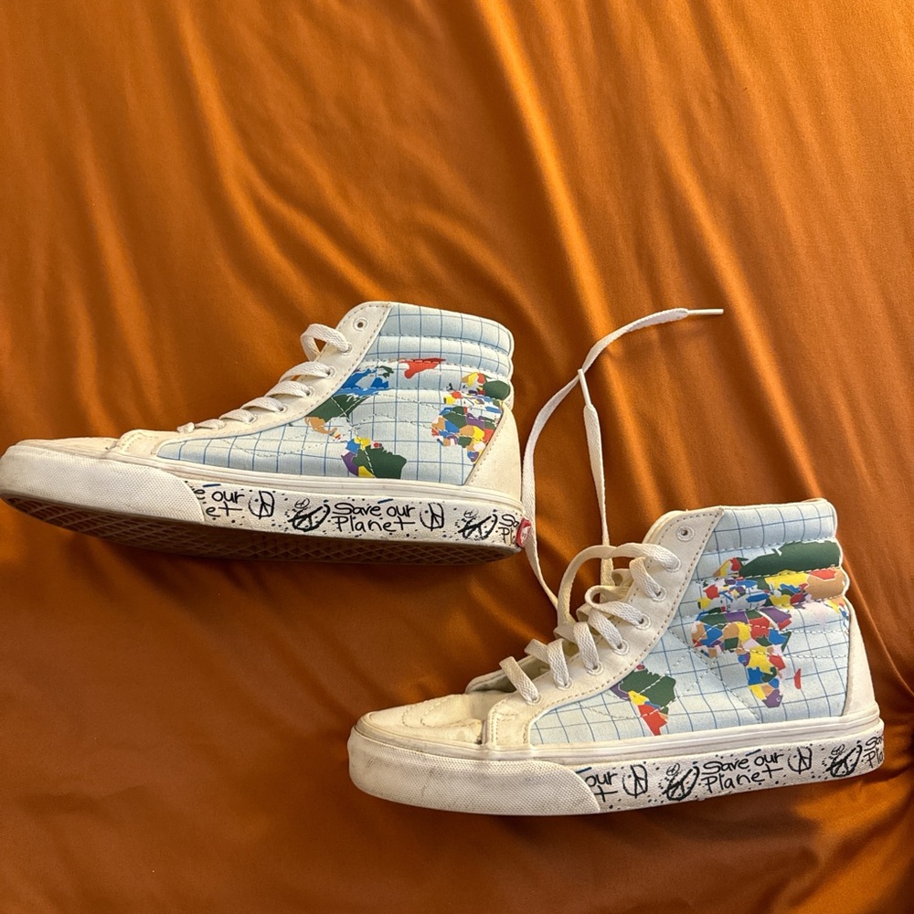 Vans world map super cute